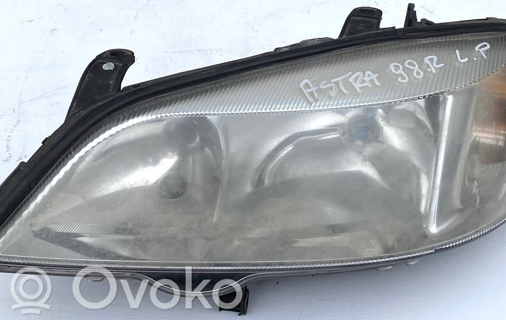 Opel Astra G Lampa przednia 