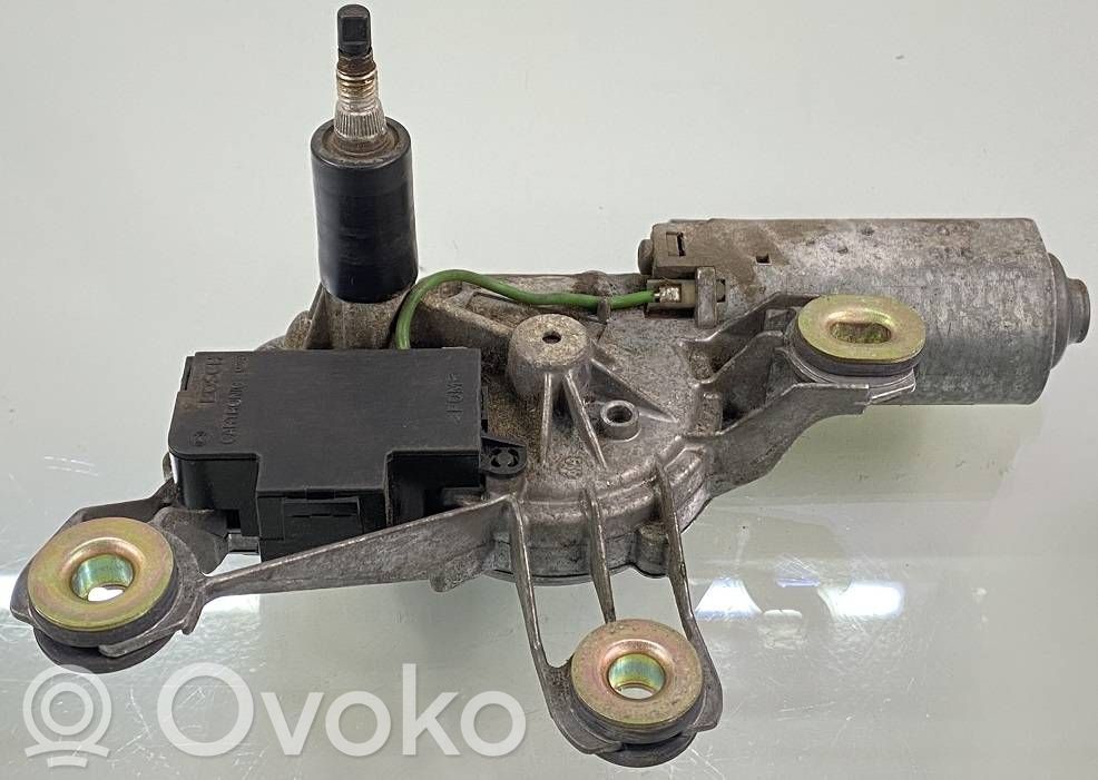 Volkswagen Golf IV Silniczek wycieraczki szyby tylnej 