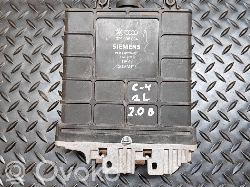 Audi A6 S6 C4 4A Engine control unit/module 