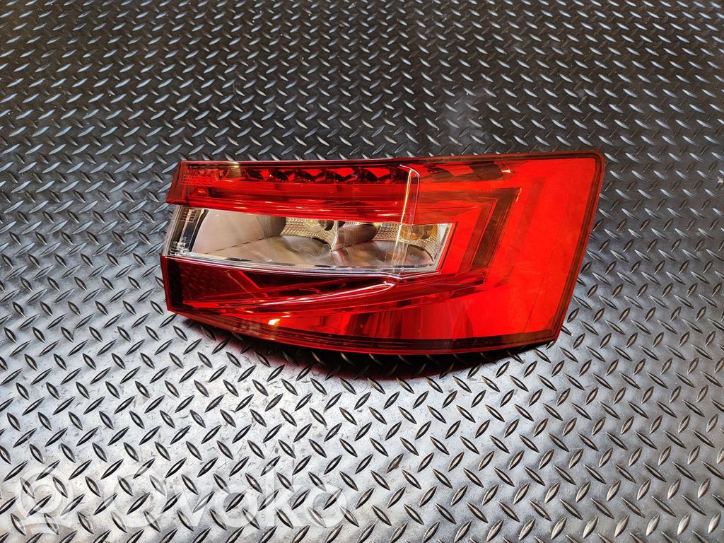 Skoda Superb B8 (3V) Lampa tylna 