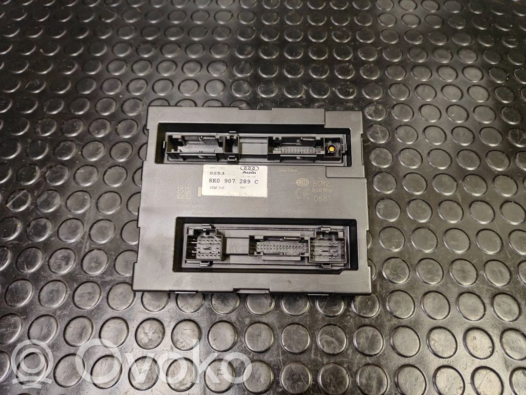 Audi A5 8T 8F Komforto modulis 