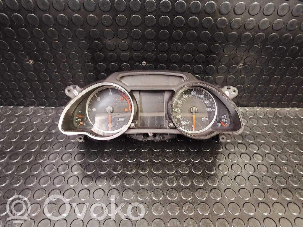 Audi A5 8T 8F Speedometer (instrument cluster) 