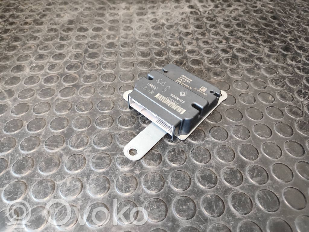 Renault Captur Airbag control unit/module 