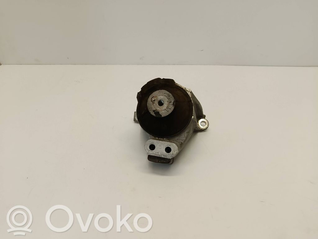 Honda Civic IX Engine mount bracket 