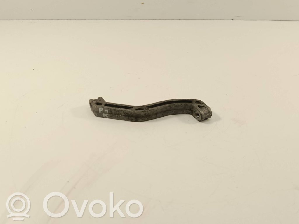 Skoda Octavia Mk3 (5E) Engine mounting bracket 