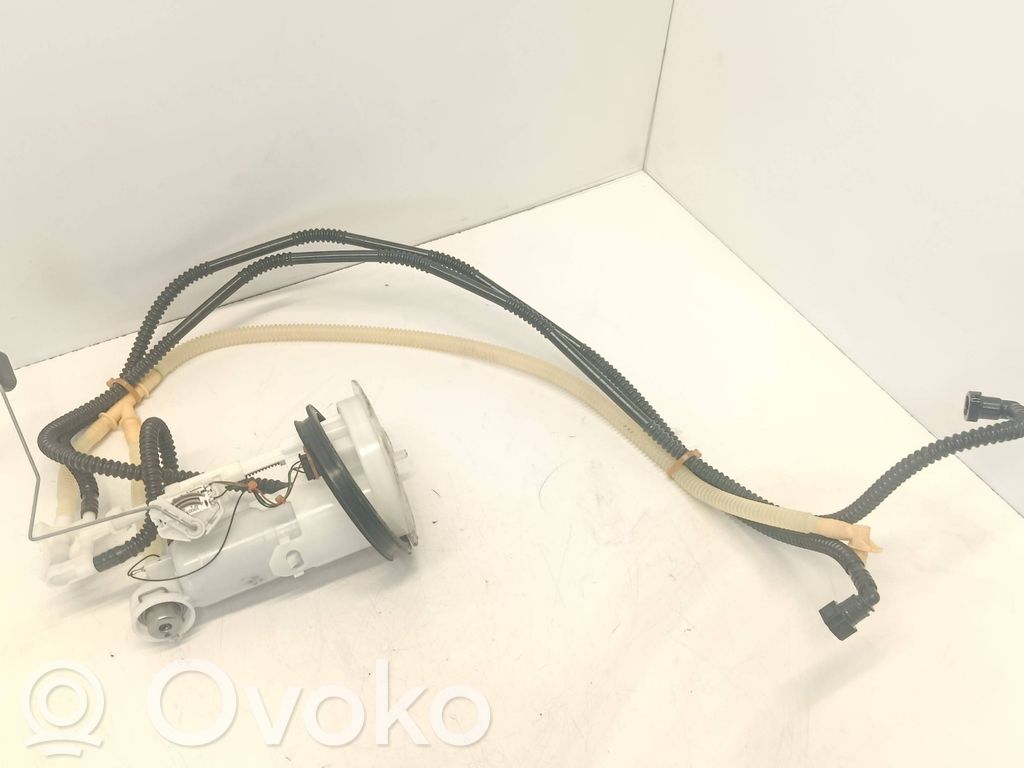 Audi Q3 8U Bomba interna de combustible 