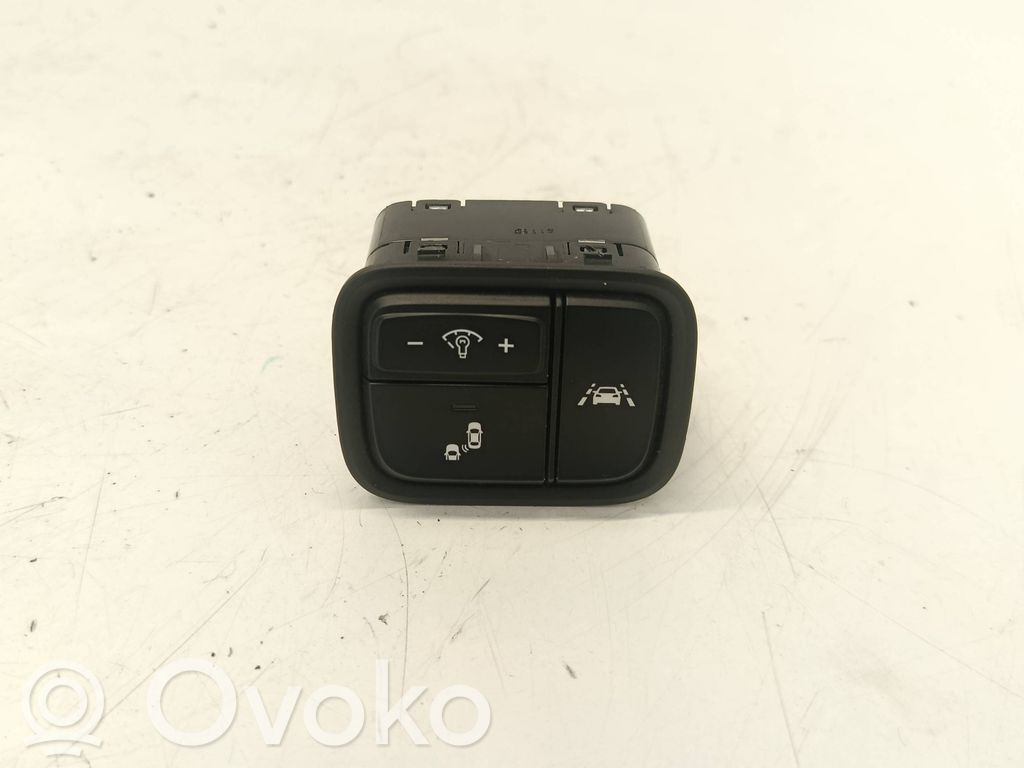 Przyciski multifunkcyjne   93700D4100
