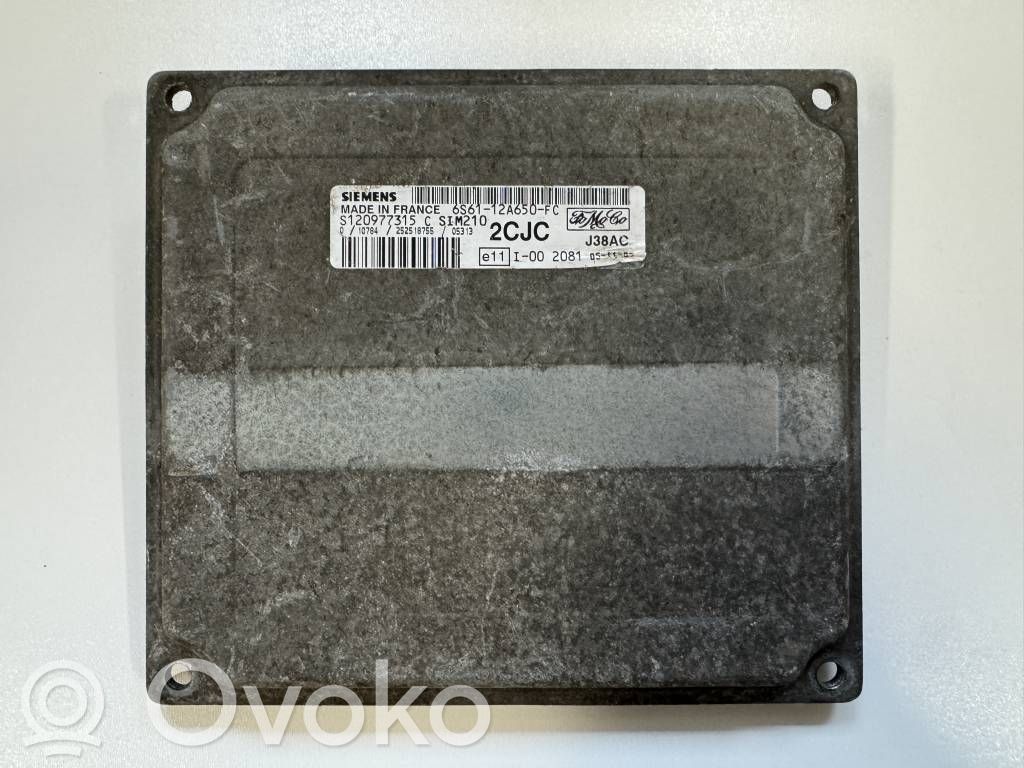 Ford Fiesta Engine control unit/module 