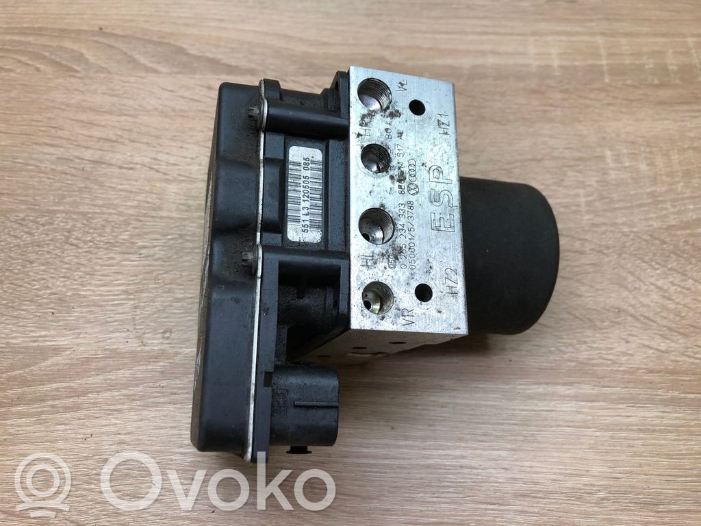 Audi A4 S4 B7 8E 8H ABS-pumppu 