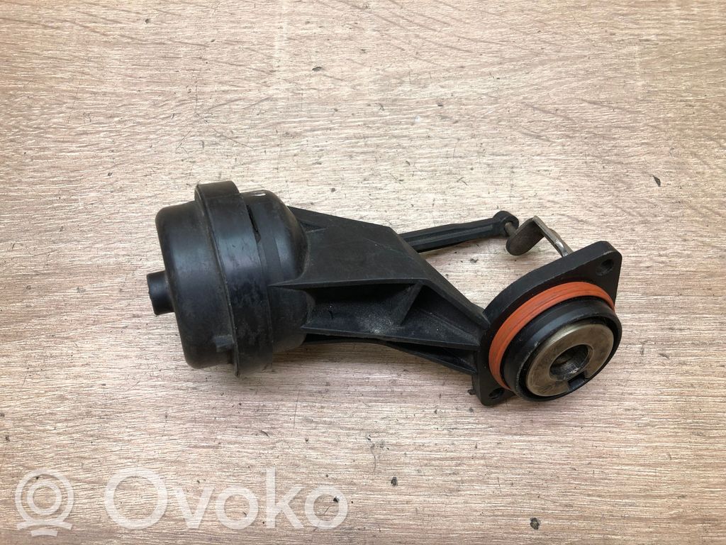 Volkswagen PASSAT B5.5 Válvula de vacío 