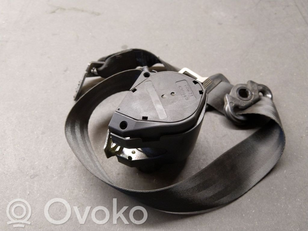 Volkswagen Polo IV 9N3 Cinturón trasero 
