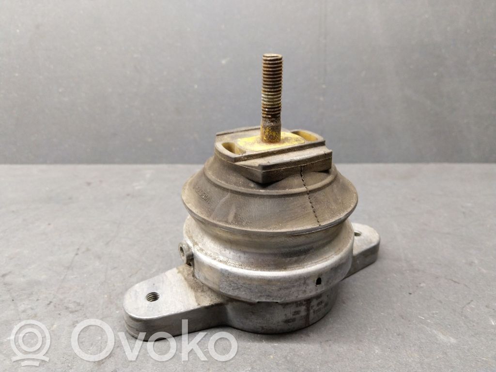 Audi A8 S8 D3 4E Dzinēja spilvens 