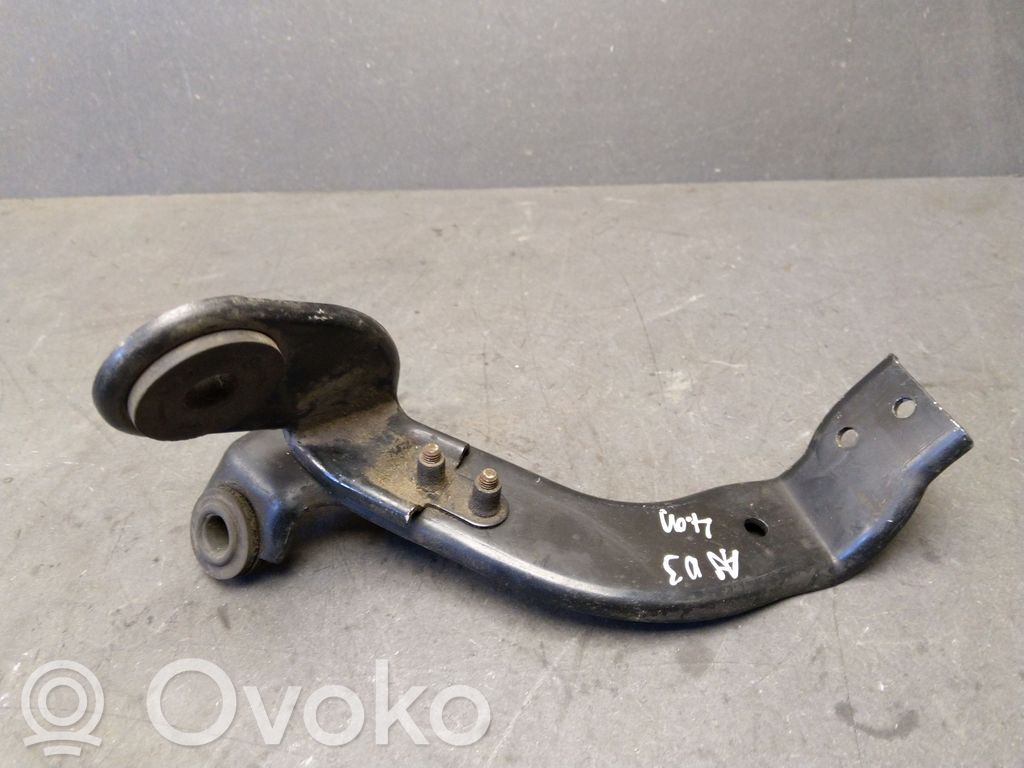 Audi A8 S8 D3 4E Intercooler pipe mounting bracket 