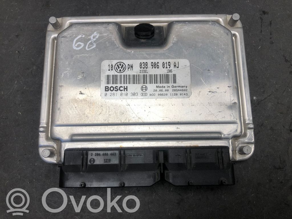 Volkswagen PASSAT B5.5 Engine control unit/module 