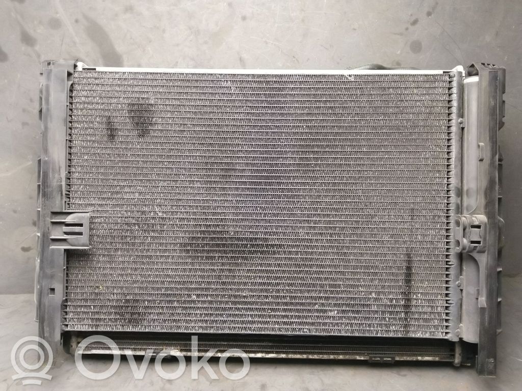 BMW 3 E90 E91 Aušinimo skysčio radiatorius 