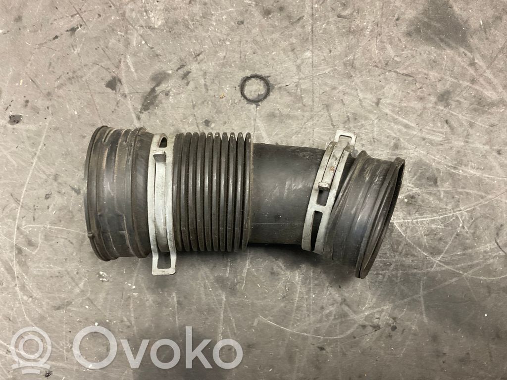 Volkswagen Eos Moottorin vesijäähdytyksen putki/letku 