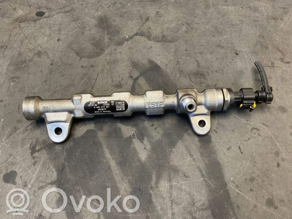 Opel Insignia A Fuel main line pipe 