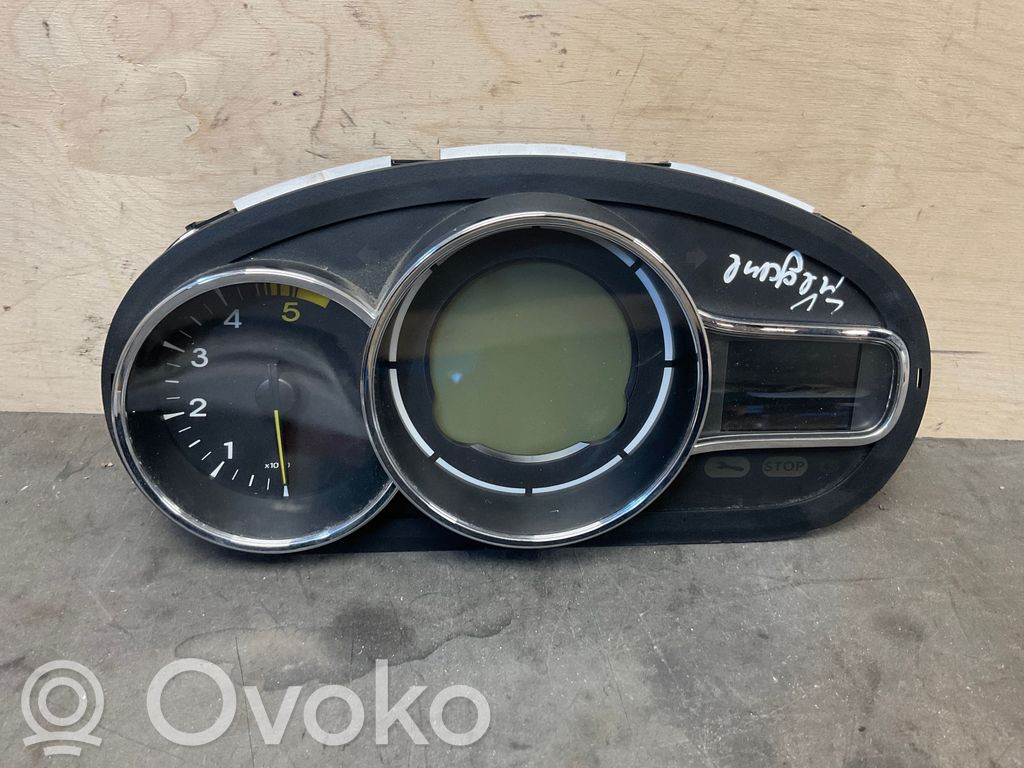 Renault Megane III Speedometer (instrument cluster) 