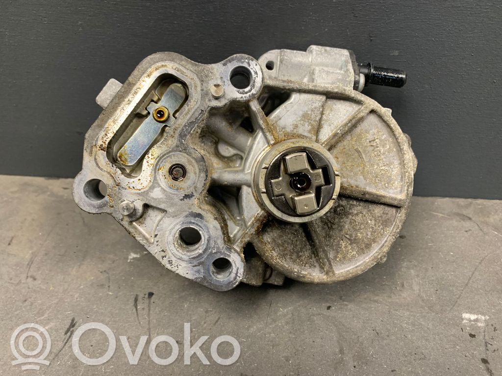 Opel Insignia B Bomba de vacío 