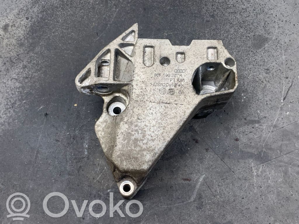Volkswagen PASSAT B6 Engine mounting bracket 