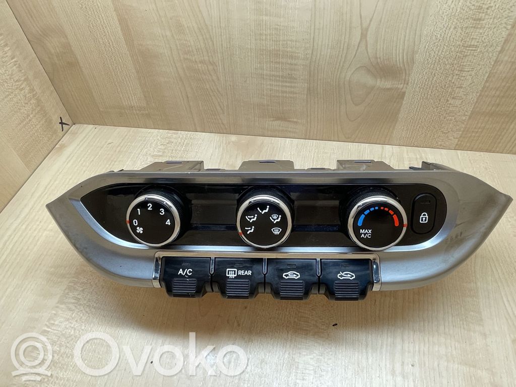 KIA Rio Climate control unit 