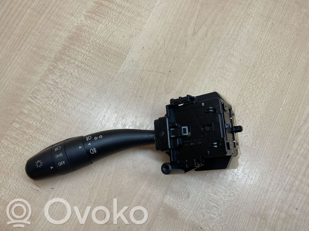 KIA Ceed Leva indicatori 