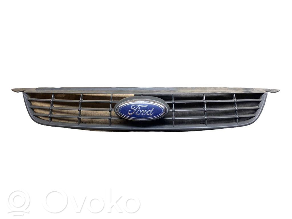 Ford Focus Front bumper upper radiator grill 