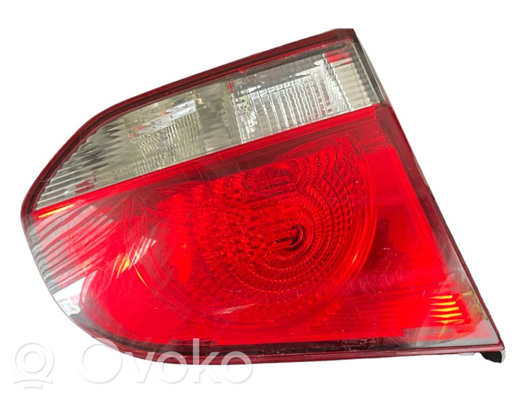 Volkswagen Golf VI Lampy tylnej klapy bagażnika 