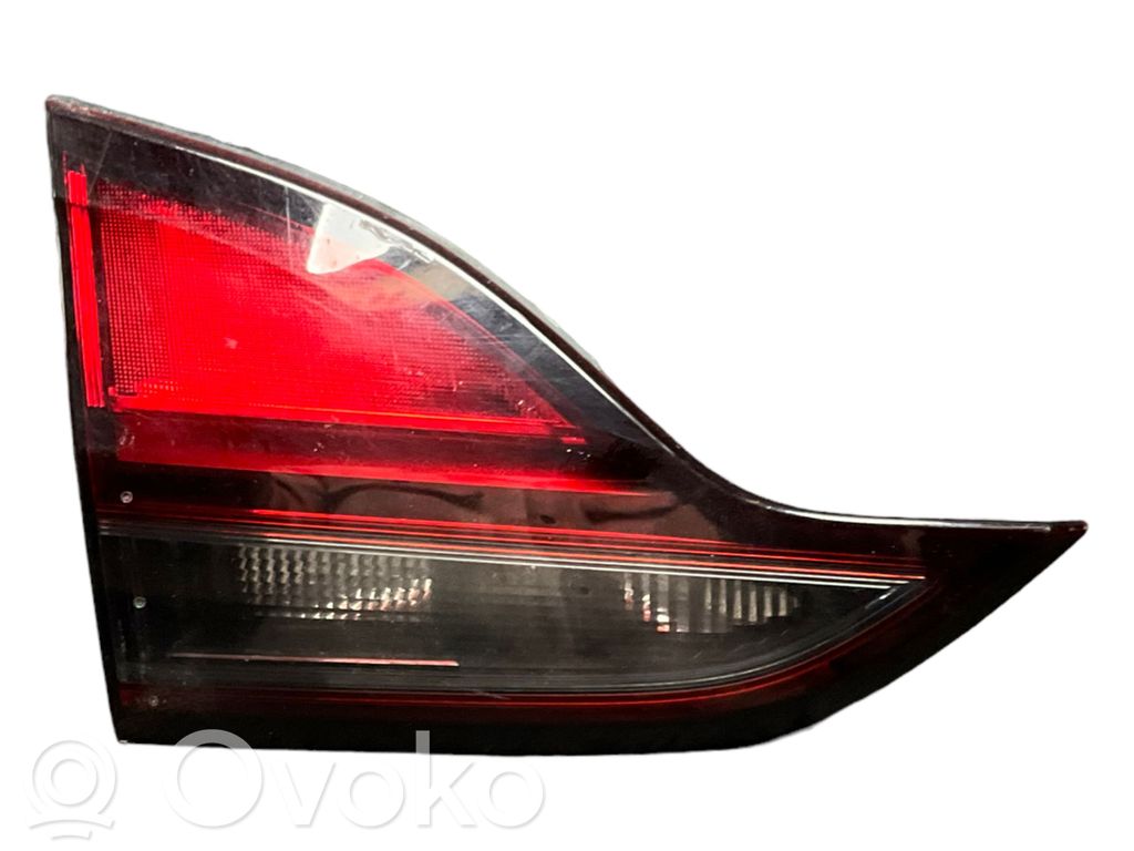 Opel Zafira C Lampy tylnej klapy bagażnika 