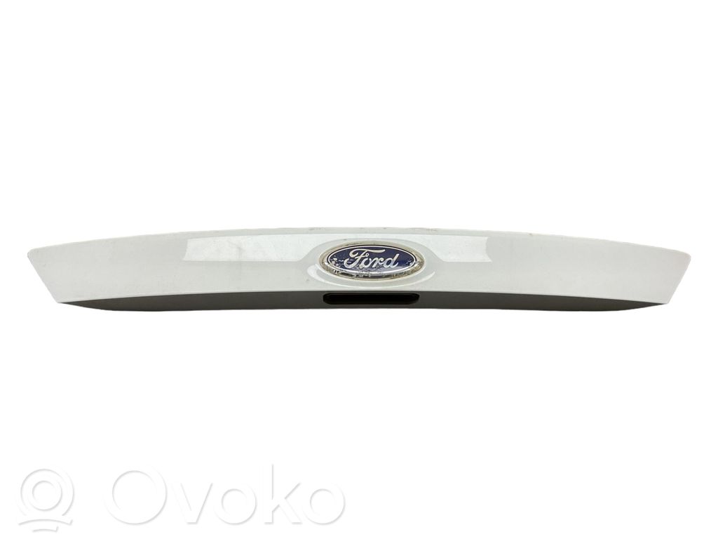 Ford Focus Trunk door license plate light bar 