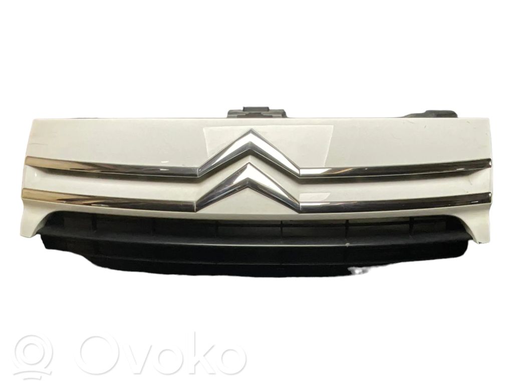 Citroen Jumpy Etusäleikkö 