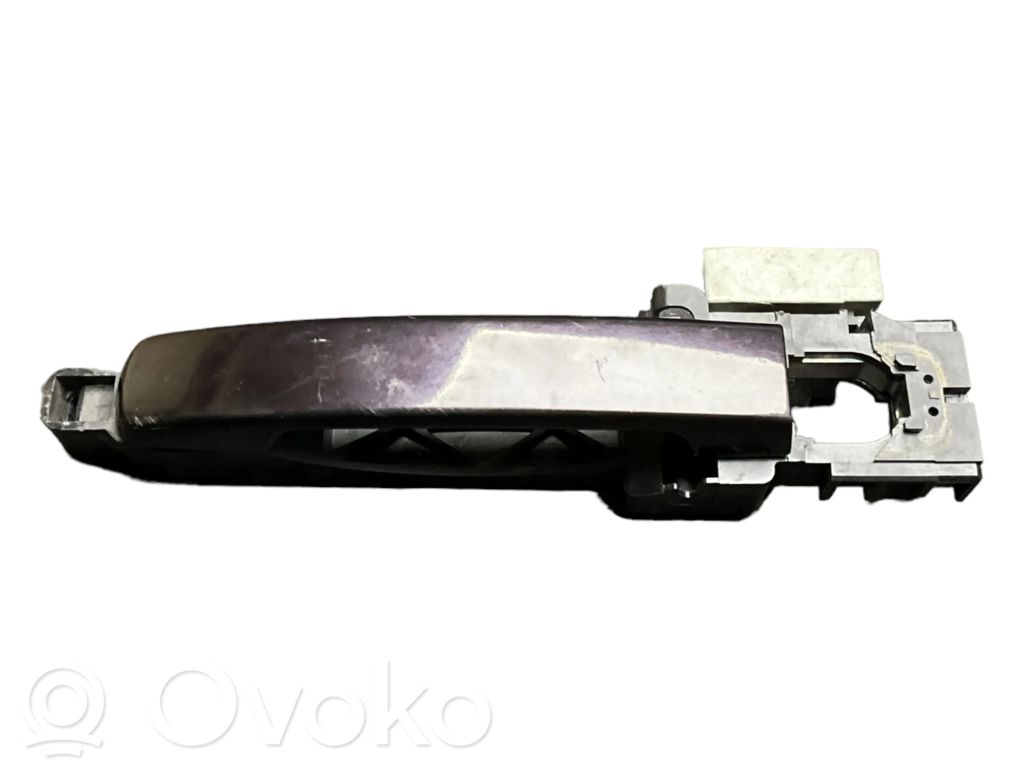 Nissan Qashqai Klamka zewnętrzna drzwi przednich 