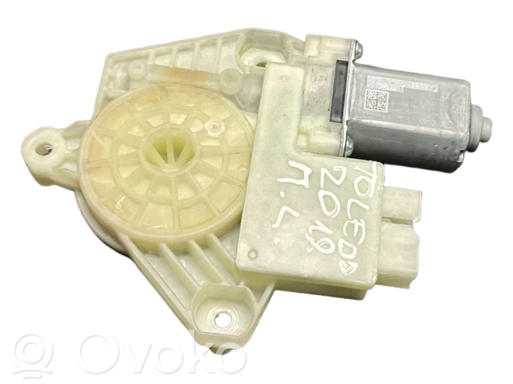 Seat Toledo IV (NH) Silnik regulatora szyby drzwi przednich 