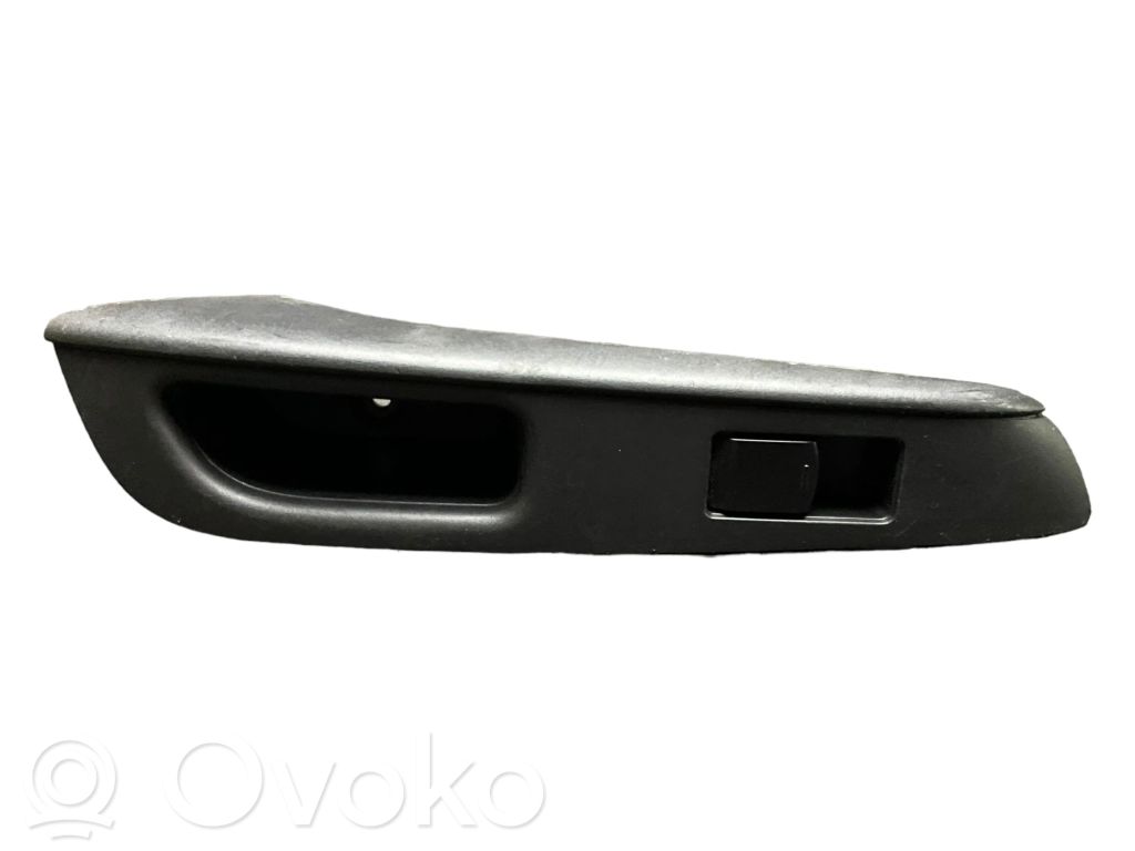 Nissan Note (E12) Electric window control switch 