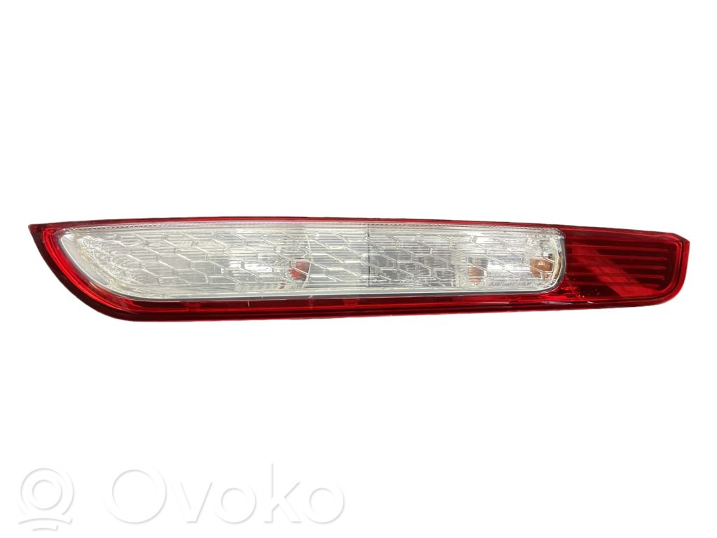 Ford Focus Aizmugurējais lukturis virsbūvē 