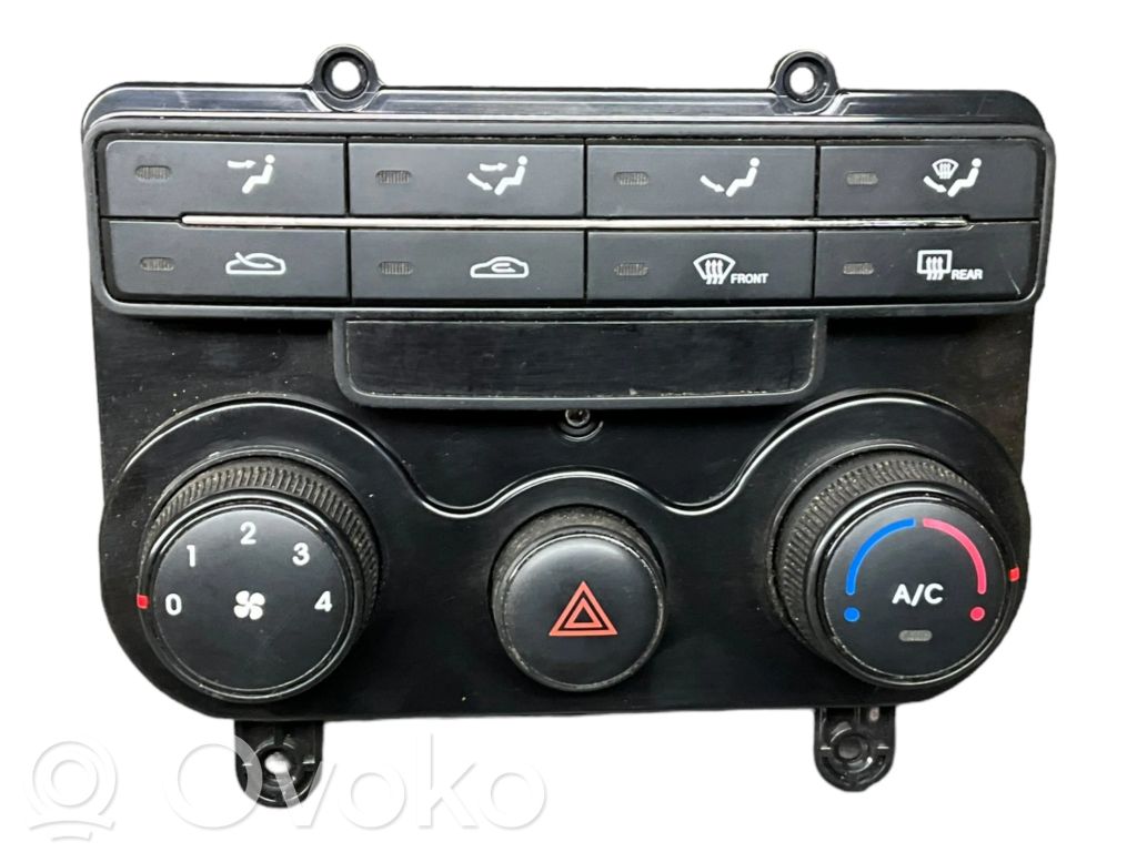 Hyundai i30 Climate control unit 