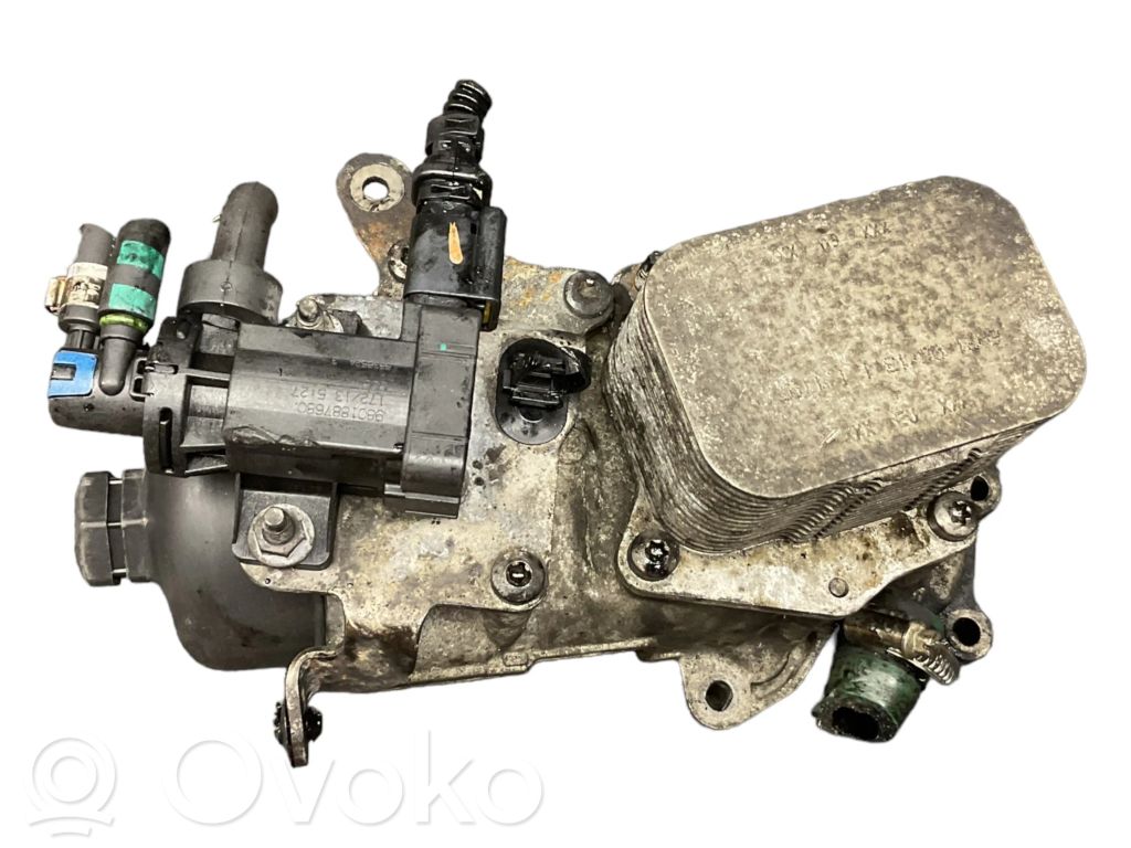 Peugeot 308 Oil filter mounting bracket 