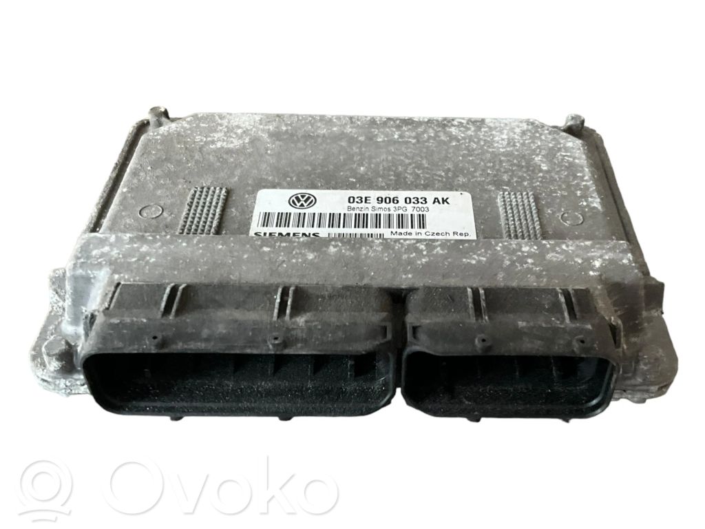 Volkswagen Polo IV 9N3 Engine control unit/module 