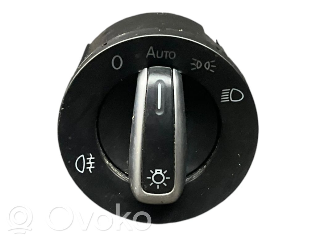 Volkswagen PASSAT B7 Light switch 