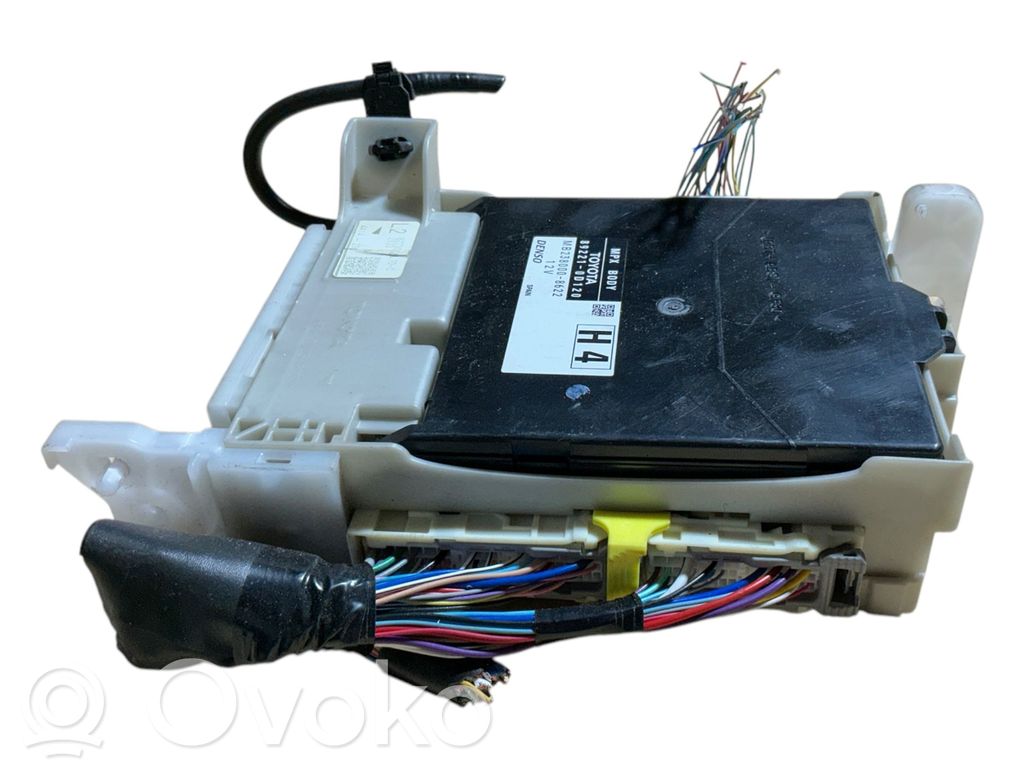Toyota Yaris Fuse module 