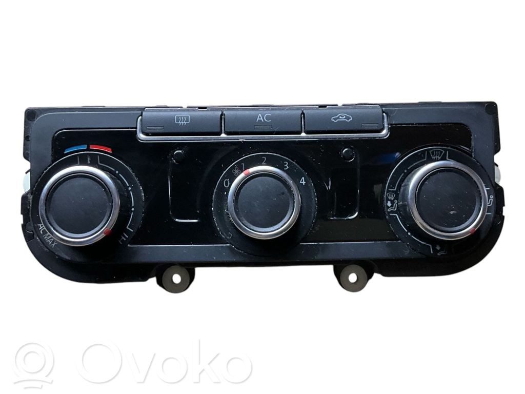 Volkswagen Golf VI Climate control unit 