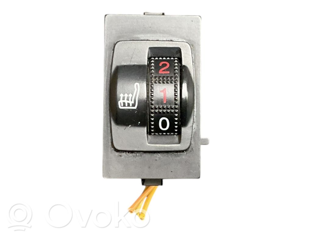 Peugeot 508 Seat heating switch 