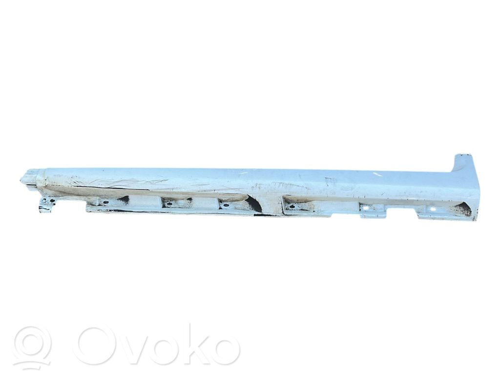 Volvo C30 Kynnys 