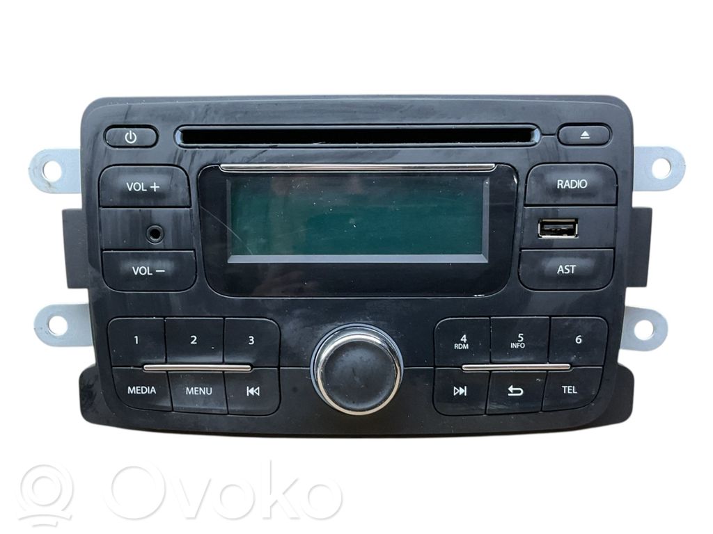 Dacia Duster Panel / Radioodtwarzacz CD/DVD/GPS 