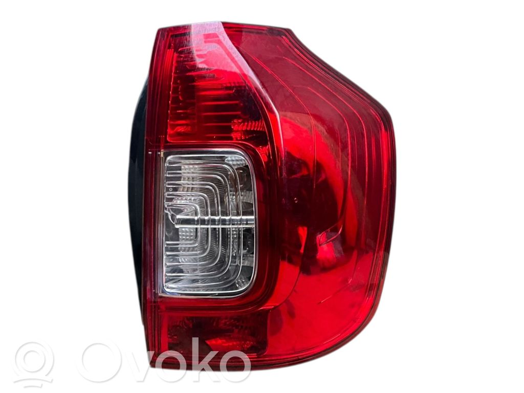 Dacia Logan II Lampka podsufitki tylna 