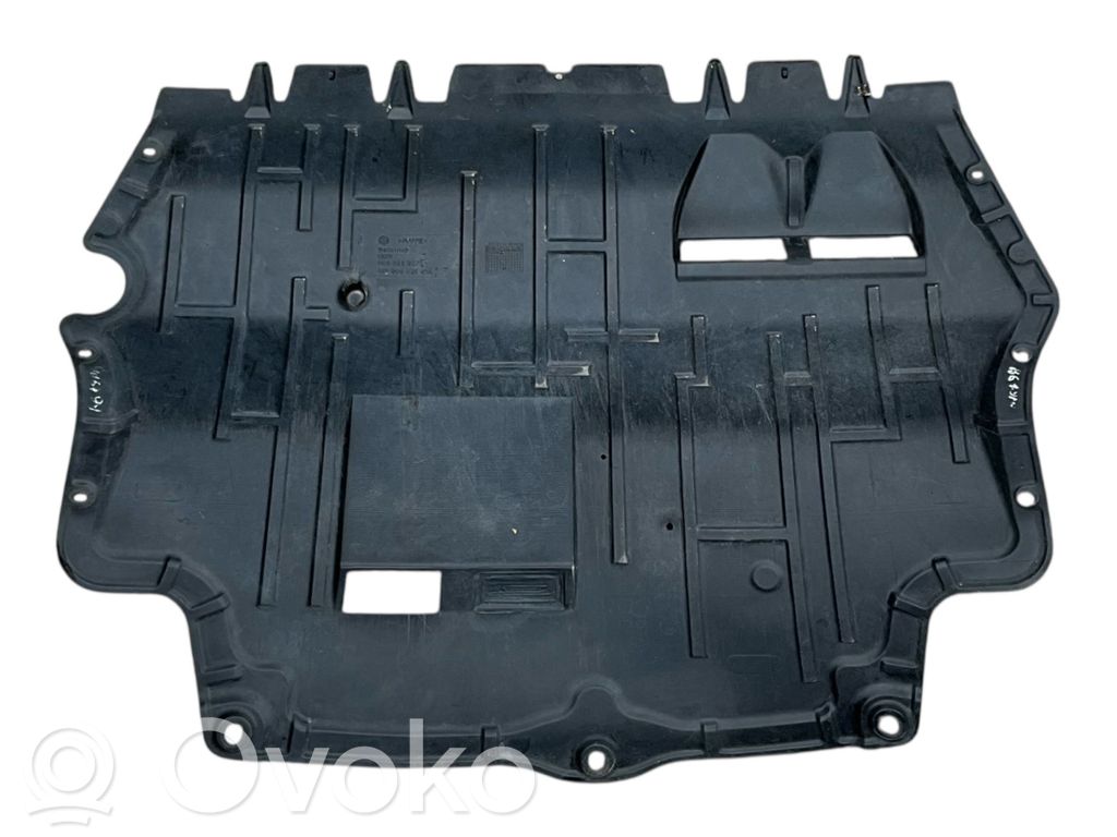 Volkswagen PASSAT B6 Engine splash shield/under tray 