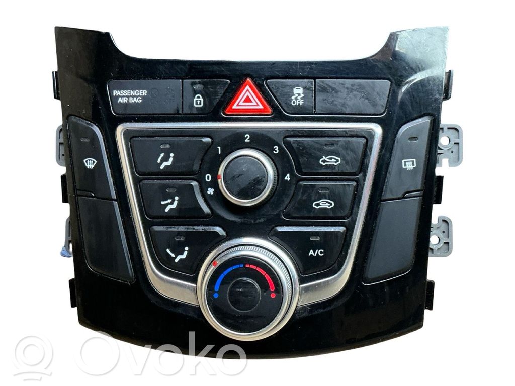 Hyundai i30 Unidad de control climatización 