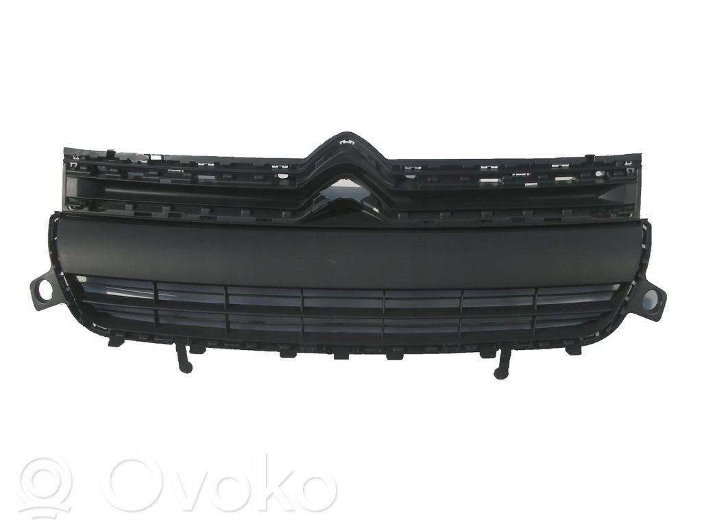 Citroen Berlingo Front bumper upper radiator grill 