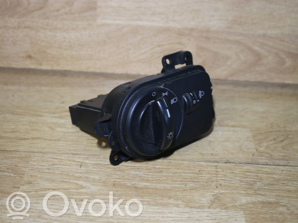 Ford Fiesta Light switch 