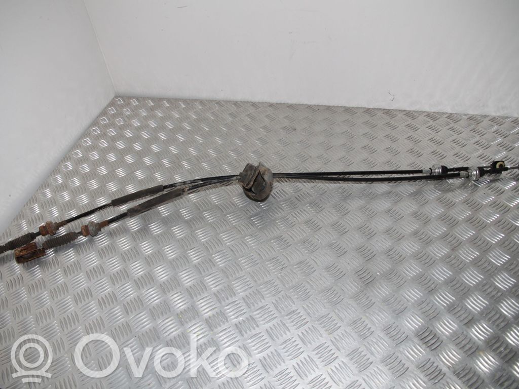 Opel Vivaro Vaihteenvaihtajan vaijerin liitin 